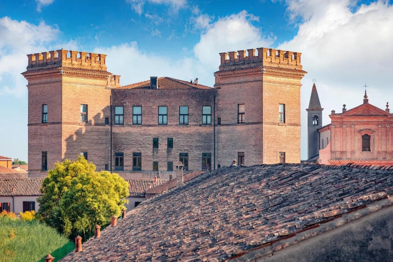 Castello della Mesola e bosco della Mesola
