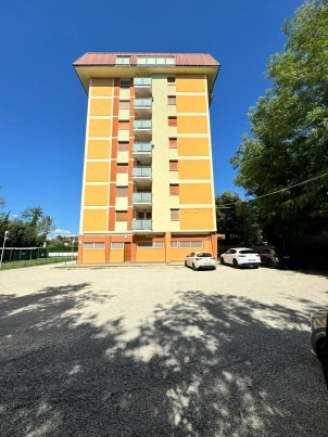 Vendesi trilocale in zona molto tranquilla